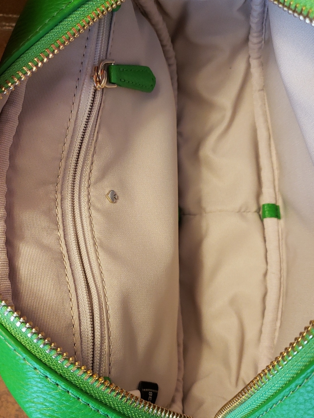🔥🔥🔥kate spade Green Pebbled Leather Crossbody Bag with Gold Hardware - Picture 7 of 9